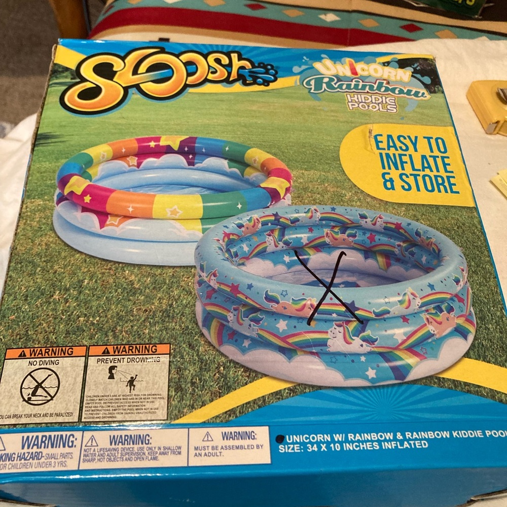 Sloosh rainbow kiddie pool